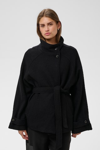 Veste mi-saison 'Angelina' SOAKED IN LUXURY en noir : devant