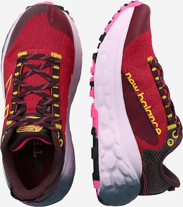 new balance - Sapatilha de corrida 'More' em vermelho