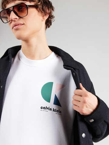 Sweat-shirt Calvin Klein Jeans en blanc