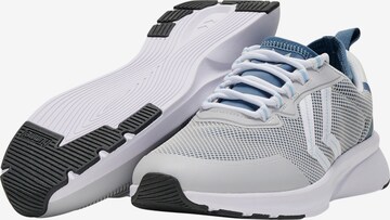 Hummel Sneaker in Grau