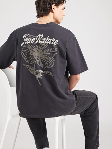 LEVI'S ® Μπλουζάκι σε μαύρο: μπροστά