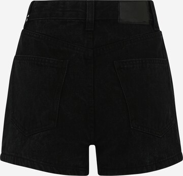 Cotton On Petite Regular Shorts in Schwarz