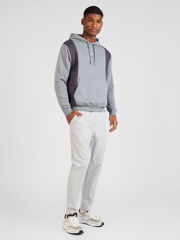 Nike Sportswear Sweatshirt in Grau