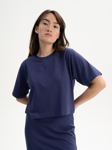 MELA T-shirt 'DESNA' i blå