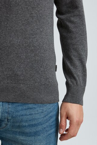 11 Project Strickpullover 'MELVIN' in Grau