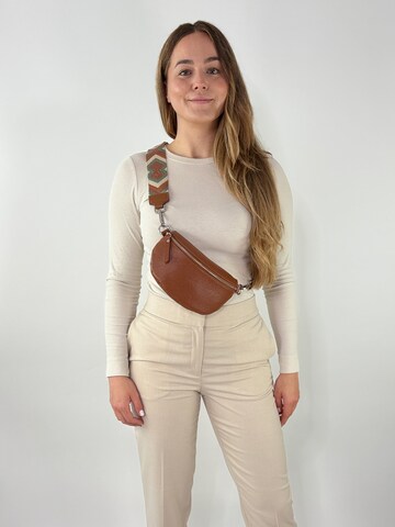 lePelou Heuptas 'JUNA small' in Bruin