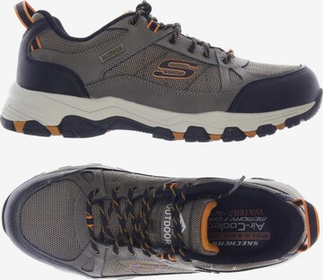 SKECHERS Halbschuh 43 in Braun: predná strana