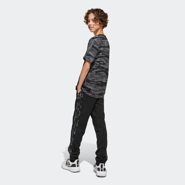 Effilé Pantalon de sport 'Essentials' ADIDAS SPORTSWEAR en noir