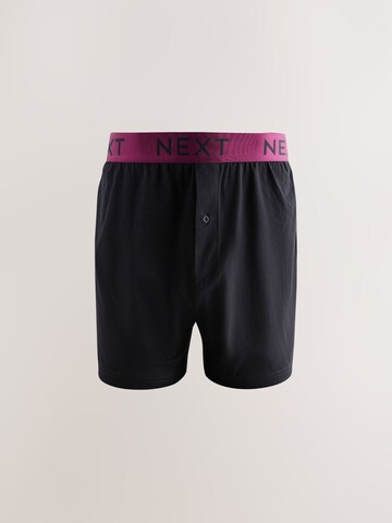Boxeri de la Next pe negru