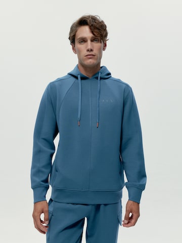 Born Sportsweatshirt in Blau: Vorderseite