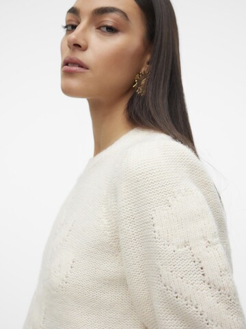 Pull-over 'MAIRE' VERO MODA en blanc