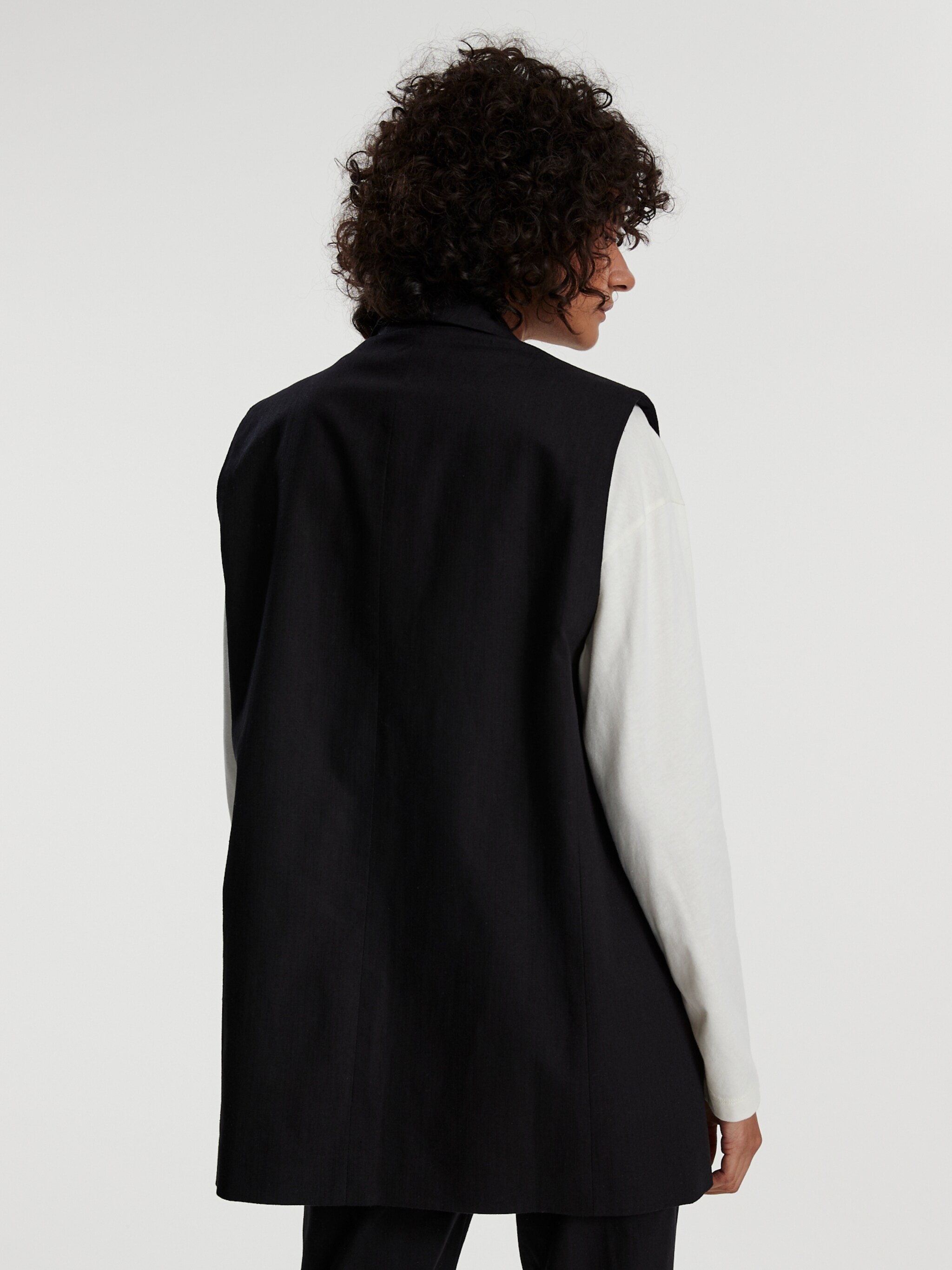 EDITED Producten Gilet 'TAYRA' Zwart