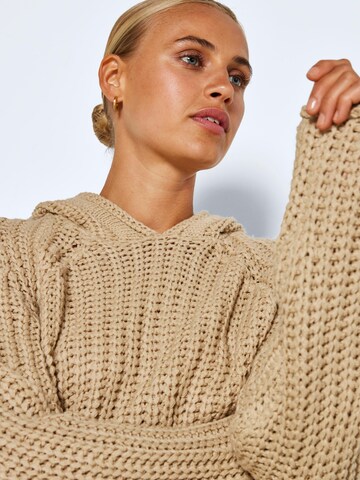 Pullover 'Ande' di Noisy may in beige