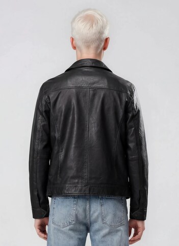 trueprodigy Between-season jacket 'Jax' in Black