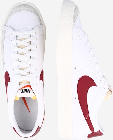 Nike Sportswear Rövid szárú sportcipők 'Blazer 77' - fehér