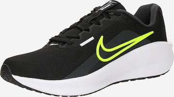 Chaussure de course 'Downshifter 13' NIKE en noir : devant