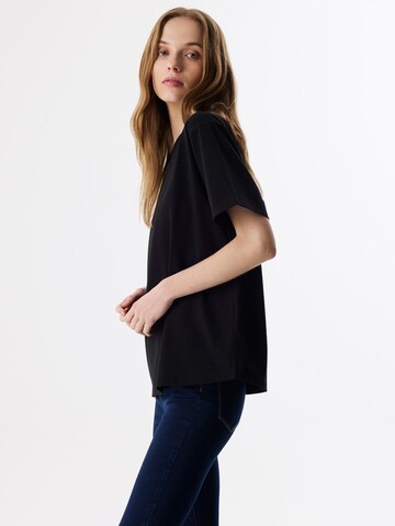 Twist Shirt in Zwart