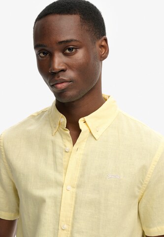 Fit confort Chemise Superdry & Co en jaune