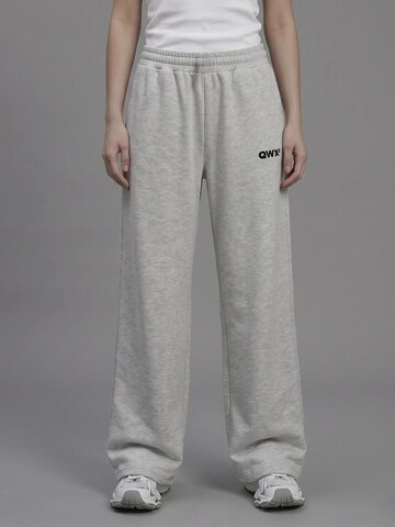QWX2 Wide leg Broek 'Urban' in Grijs: voorkant