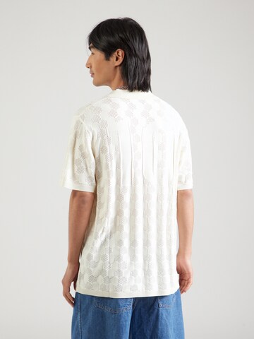 Tricou 'GOTL' de la BALR. pe alb