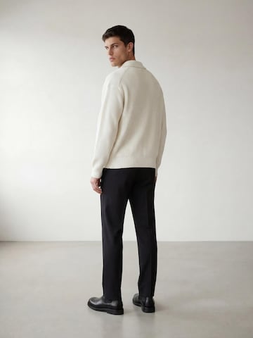Pull-over 'The Dylan Oversize Knit' ARMIE en beige