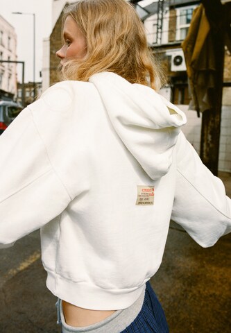 Pull&Bear Sweatshirt 'PACIFIC' in White