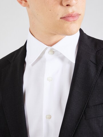 BOSS - Ajuste estrecho Camisa de negocios 'Hank' en blanco