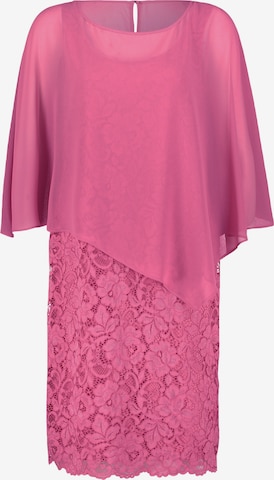 Robe de cocktail Vera Mont en rose : devant