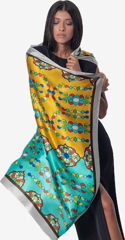 Sciarpa 'OROSI-Silk scarf' di AFROZAN in oro: frontale