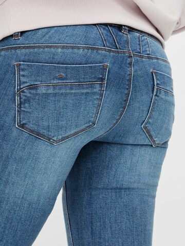 MAMALICIOUS Slimfit Jeans in Blau