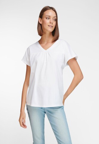 Green Cotton Shirt in White: front