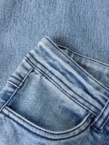 LMTD Flared Jeans in Blau