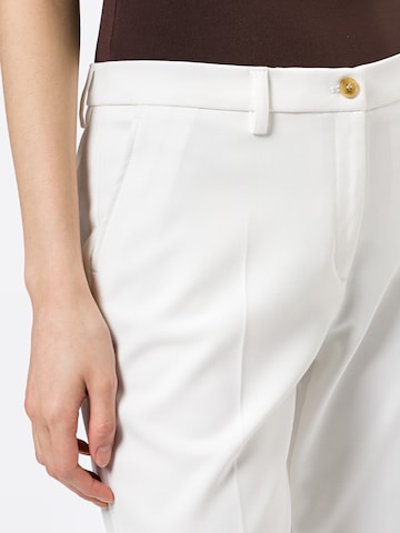 SAND COPENHAGEN Flared Chino trousers 'Dori' in White