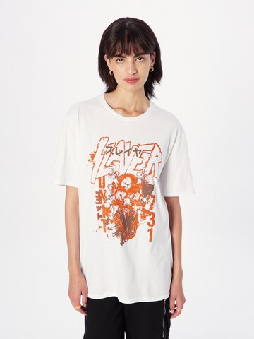 T-shirt 'Slayer' Nasty Gal en blanc : devant