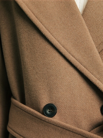 Bershka Płaszcz przejściowy w kolorze brązowy