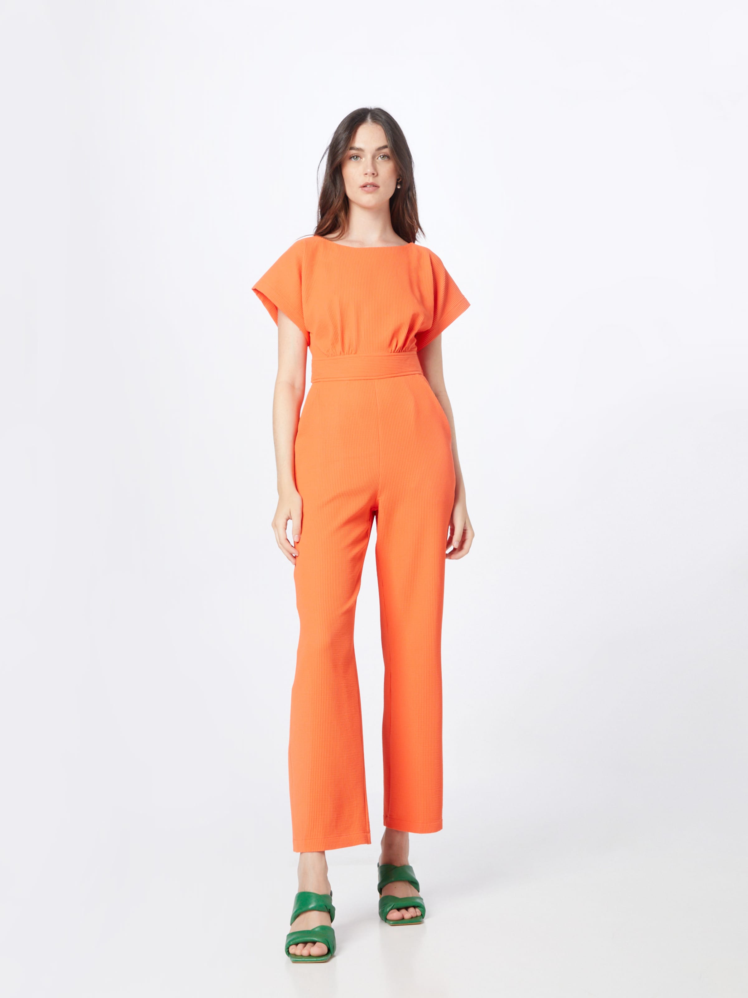 The SELL OUT Closet London jumpsuit is... - GetThatTrend.com | Facebook