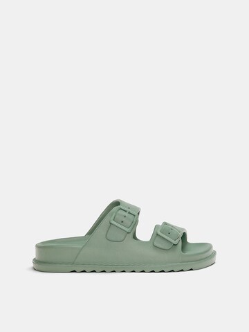 Pull&Bear Pantolette in Grün