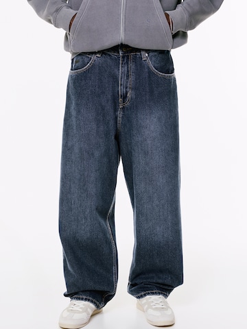 Pull&Bear Baggy Jeans in Blauw: voorkant