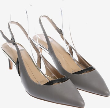 Lola Cruz Pumps 39 in Grau: Vorderseite