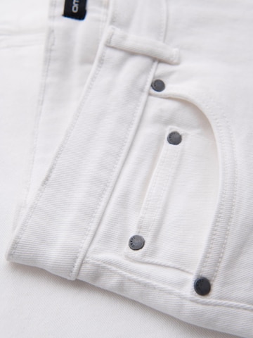 Ombre Regular Jeans in White