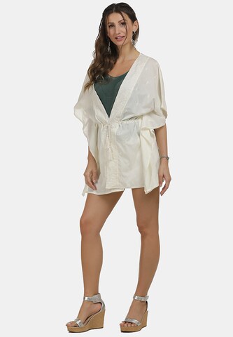 IZIA Kimono in White