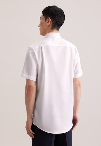 Coupe regular Chemise business SEIDENSTICKER en blanc