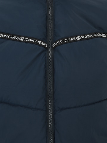 Tommy Jeans Prehodna jakna | modra barva