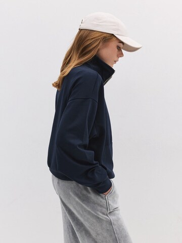 No Matter What Sweatshirt in Blau