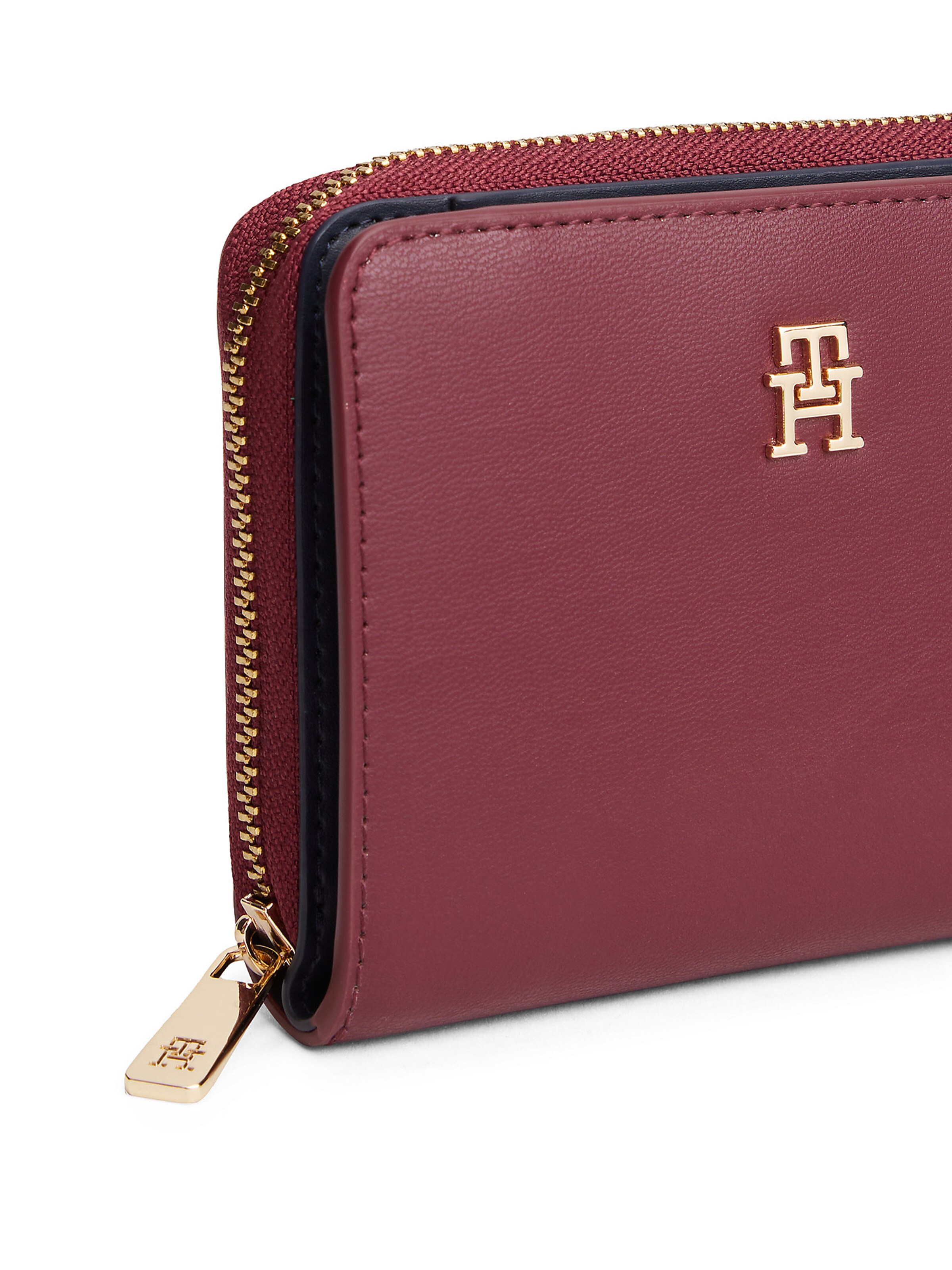 TOMMY HILFIGER Wallet in Red
