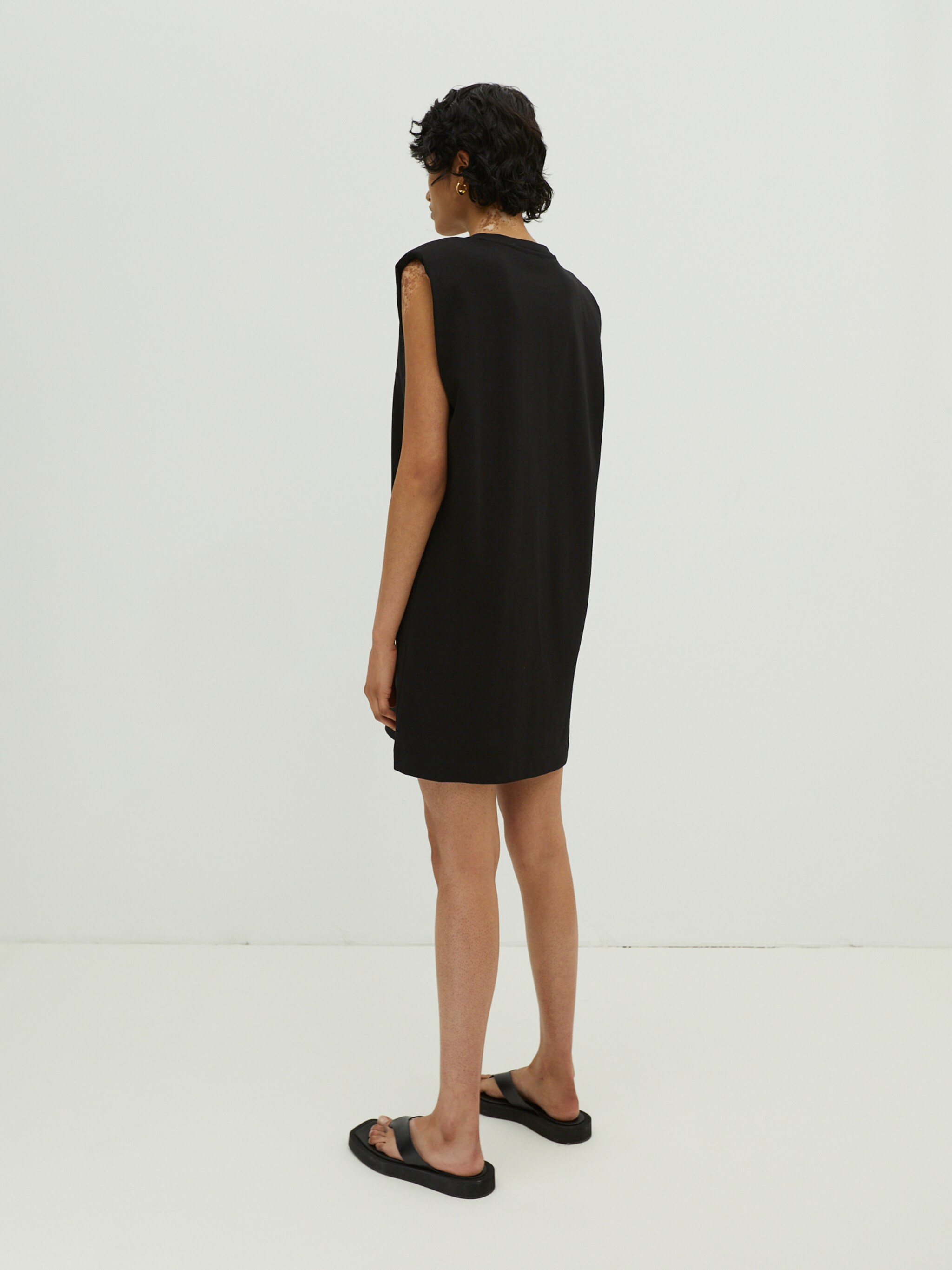 EDITED Produkte Kleid 'Rosie' schwarz