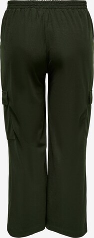 Regular Pantalon cargo ONLY Carmakoma en vert