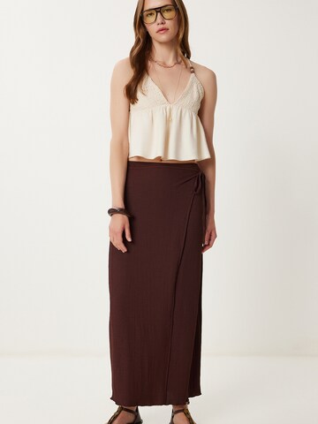 Happiness İstanbul - Falda en marrón