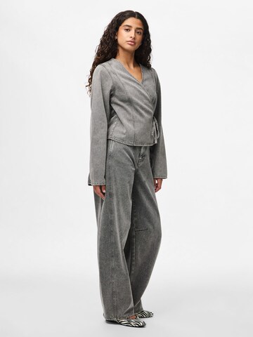 PIECES Baggy Jeans i grå