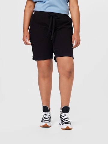 KAFFE CURVE Regular Shorts 'Nana' in Schwarz: predná strana